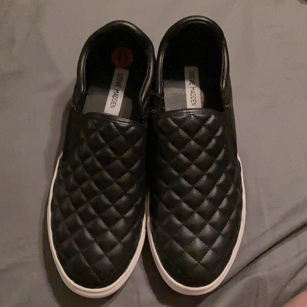 Steve Madden black shoes